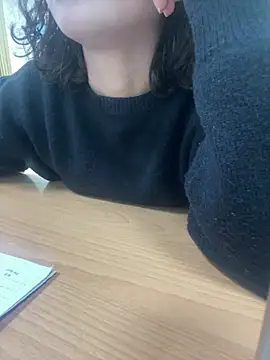 Snapshot of -NhaKy22 chatting on 02-10-26, 01:32 -NhaKy22 online show from 02-10-26, 01:32