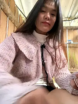 Snapshot of PhanHaa chatting on 01-13-26, 12:38 PhanHaa online show from 01-13-26, 12:38