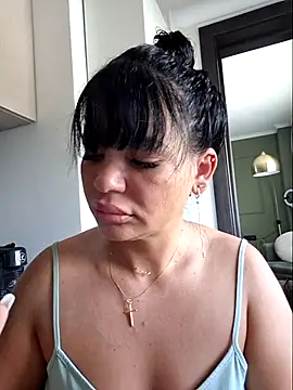 Snapshot of Ella_sweety00 chatting on 06-22-26, 10:56 Ella sweety00 online show from 06-22-26, 10:56