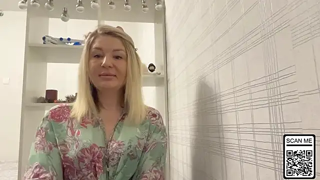 Blondie xoxoxo online show from 12-14-25, 09:36