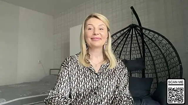 Blondie xoxoxo online show from 04-15-26, 10:22