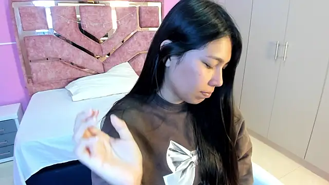 Snapshot of LICKY_LOV chatting on 01-17-26, 12:21 LICKY LOV online show from 01-17-26, 12:21