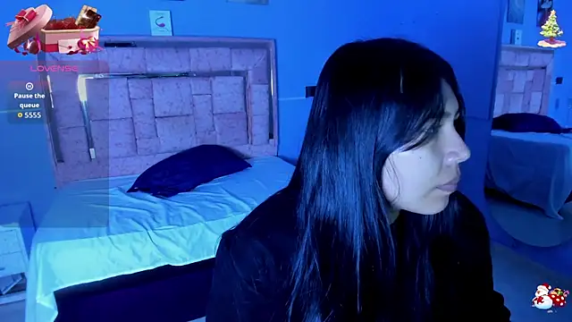 Snapshot of LICKY_LOV chatting on 02-14-26, 03:14 LICKY LOV online show from 02-14-26, 03:14