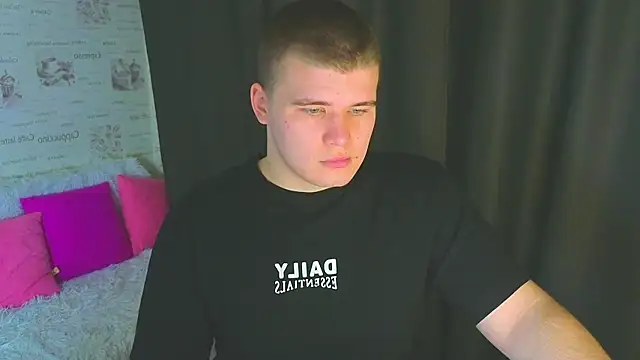 kittenmurr online show from 09-29-25, 07:40