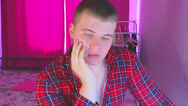 kittenmurr online show from 03-15-26, 04:18