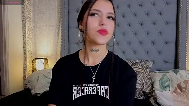 Abby roussee online show from 11-14-25, 04:55