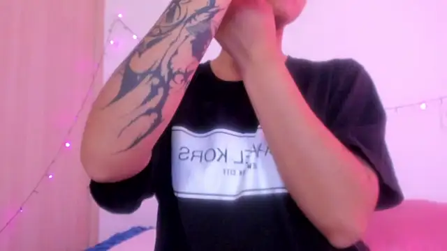 Abby roussee online show from 11-19-25, 01:22