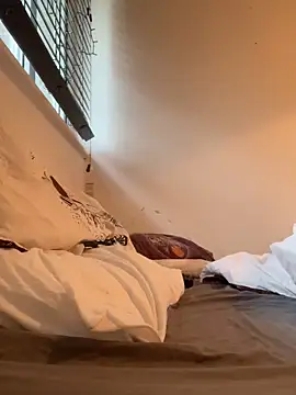 Charsworld online show from 09-27-25, 07:57