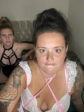 Charsworld online show from 10-24-25, 06:04