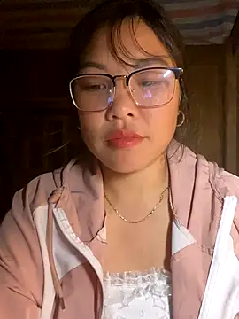 Snapshot of sexybaby_00 chatting on 10-09-25, 01:31 sexybaby 00 online show from 10-09-25, 01:31