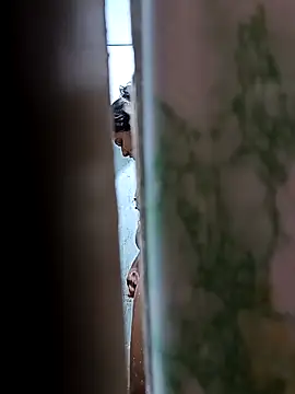 Snapshot of WholeAltimeter25 chatting on 11-05-25, 03:50 WholeAltimeter25 online show from 11-05-25, 03:50