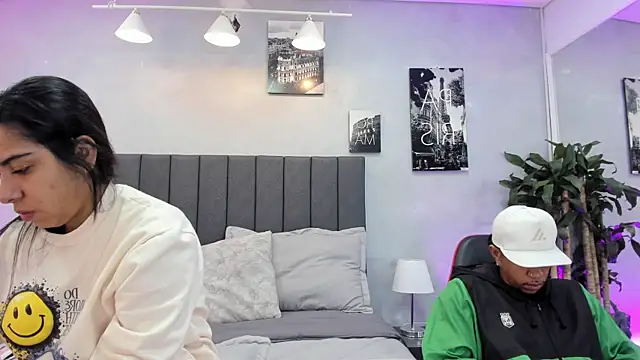 violet and myers online show from 11-08-25, 11:43