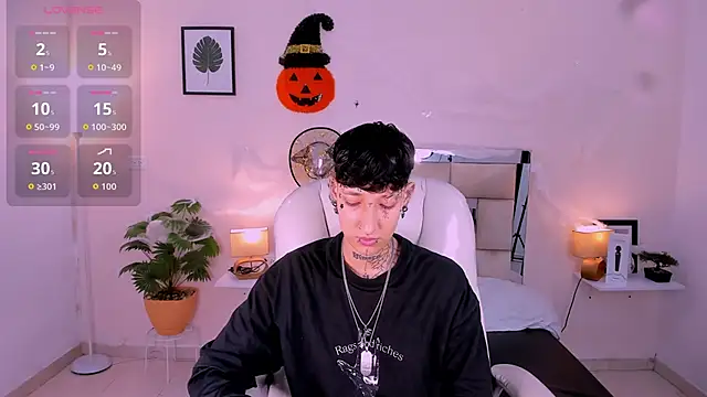 Luci Rose online show from 10-29-25, 02:58