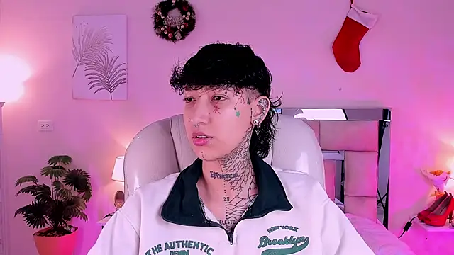 Luci Rose online show from 01-14-26, 05:57