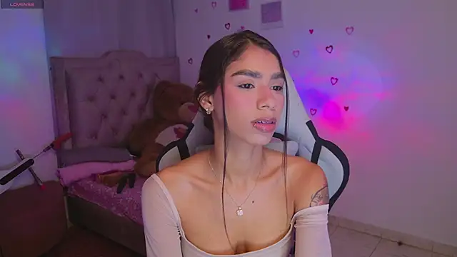 BrunetteAdams001 online show from 03-21-26, 02:05