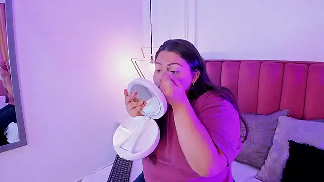 Snapshot of Tessa_Sinclaire chatting on 09-16-25, 08:10 Tessa Sinclaire online show from 09-16-25, 08:10