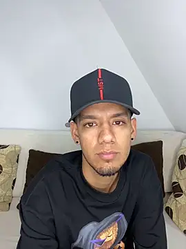 liam cam online show from 01-19-26, 04:38