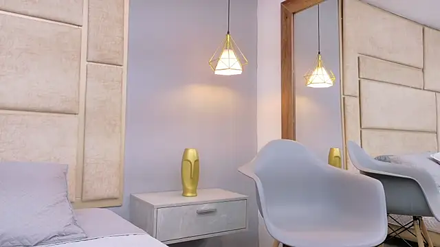 Snapshot of Ashley_HotGirl chatting on 12-17-25, 07:53 Ashley HotGirl online show from 12-17-25, 07:53