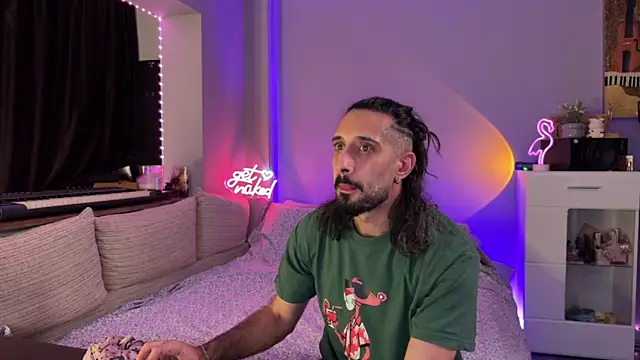 Secret Lovers1 online show from 06-01-26, 06:31