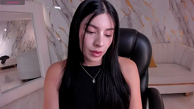 Snapshot of MaddisonTaylor1 chatting on 05-14-26, 07:31 MaddisonTaylor1 online show from 05-14-26, 07:31
