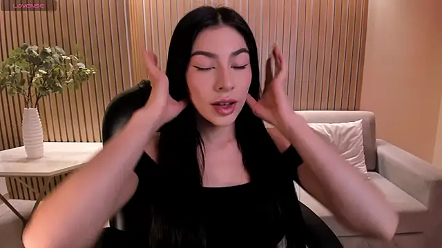 MaddisonTaylor1 online show from 07-21-26, 06:10