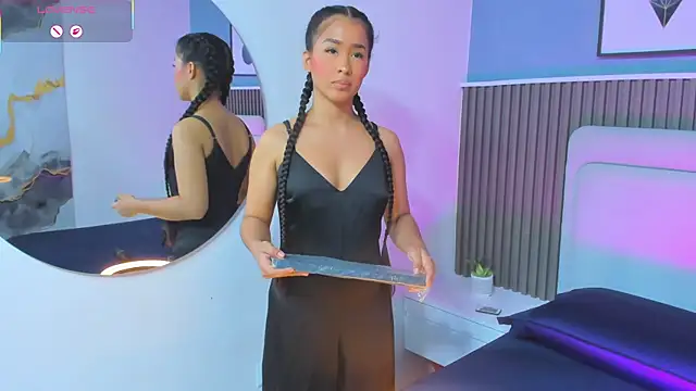 Snapshot of lily__star chatting on 10-25-25, 03:36 lily star online show from 10-25-25, 03:36