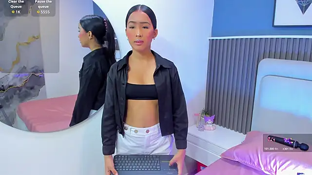 Snapshot of lily__star chatting on 11-10-25, 03:16 lily star online show from 11-10-25, 03:16