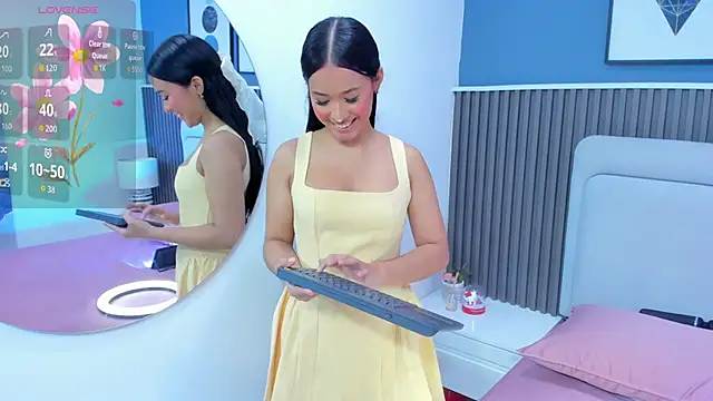 Snapshot of lily__star chatting on 12-01-25, 03:22 lily star online show from 12-01-25, 03:22