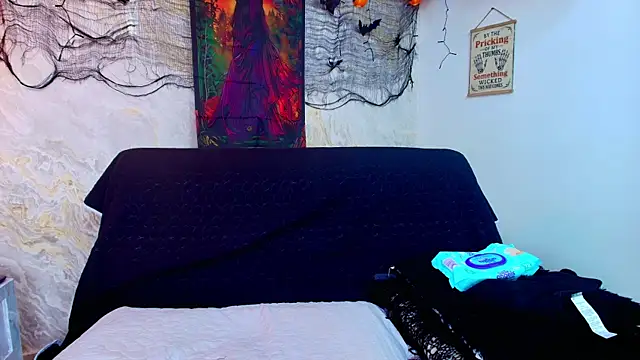 Vero Temptation online show from 10-24-25, 03:03