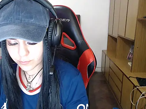 bluegoddessstoned online show from 09-18-25, 02:35