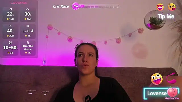 Snapshot of katalella_brown1 chatting on 10-18-25, 11:33 katalella brown1 online show from 10-18-25, 11:33