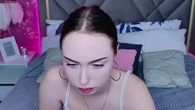 MonikaCarter online show from 11-27-25, 12:18