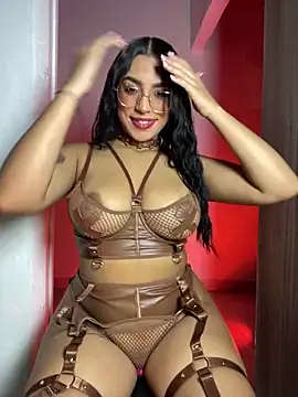 Snapshot of Linda_Saenz_ chatting on 06-17-26, 05:54 Linda Saenz online show from 06-17-26, 05:54