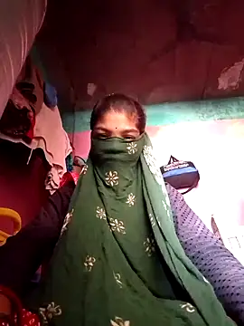 Snapshot of Hemal_Gobin chatting on 09-15-25, 08:03 Hemal Gobin online show from 09-15-25, 08:03