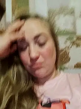 Kiss Eva online show from 11-15-25, 05:20