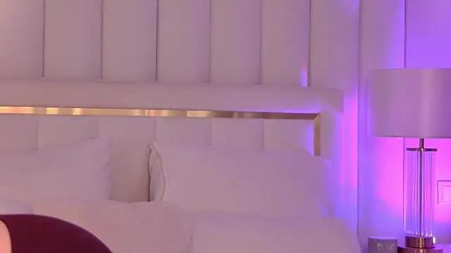 Snapshot of AshleyEvance chatting on 02-20-26, 04:20 AshleyEvance online show from 02-20-26, 04:20