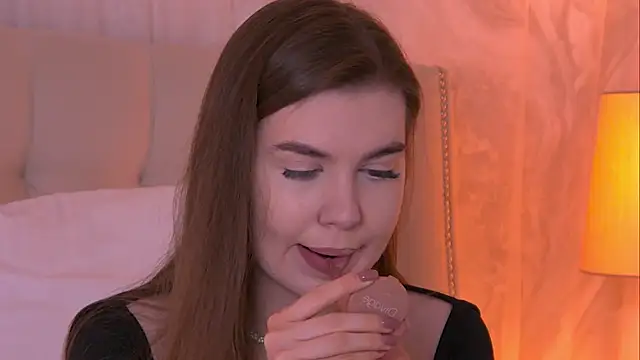 Snapshot of AshleyEvance chatting on 03-15-26, 06:08 AshleyEvance online show from 03-15-26, 06:08