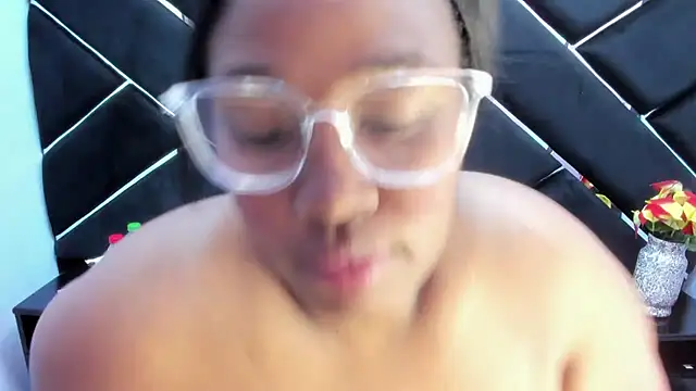 Bloom B online show from 09-13-25, 02:17