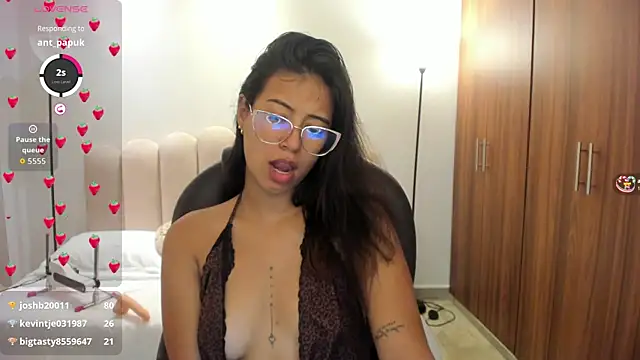 raven stonee online show from 09-28-25, 07:52