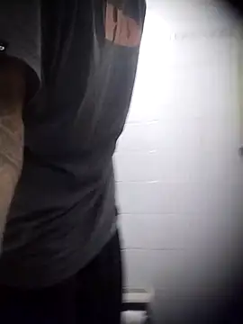 Snapshot of Gabriesex chatting on 10-30-25, 03:19 Gabriesex online show from 10-30-25, 03:19