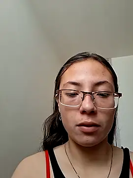 Snapshot of Valeria_Saenz_25 chatting on 09-09-25, 04:28 Valeria Saenz 25 online show from 09-09-25, 04:28