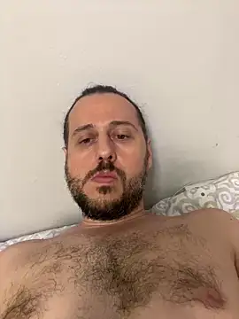 Snapshot of paleron34 chatting on 06-19-26, 05:39 paleron34 online show from 06-19-26, 05:39