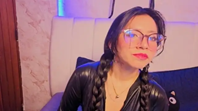 VioletxBloom online show from 11-23-25, 11:37