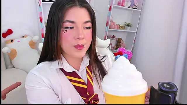 dolce antonellaa online show from 02-18-26, 03:24