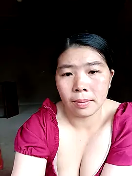 quynhkoolbae online show from 10-14-25, 11:49