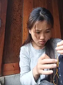 Snapshot of May_nhi chatting on 06-14-26, 02:35 May nhi online show from 06-14-26, 02:35