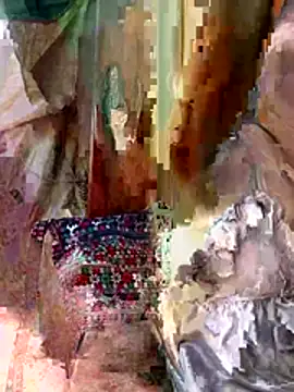 Snapshot of May_nhi chatting on 06-25-26, 03:50 May nhi online show from 06-25-26, 03:50