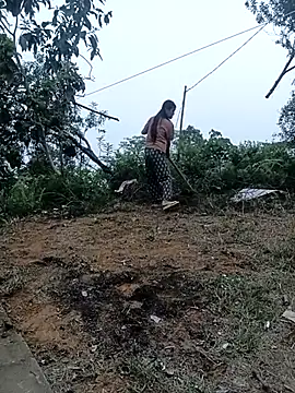 Snapshot of May_nhi chatting on 07-23-26, 01:58 May nhi online show from 07-23-26, 01:58