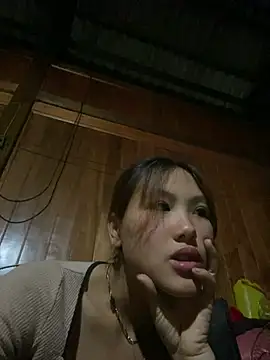 Snapshot of May_nhi chatting on 07-28-26, 02:46 May nhi online show from 07-28-26, 02:46