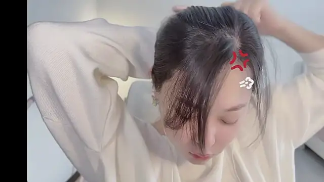 Maymay  online show from 11-22-25, 11:15